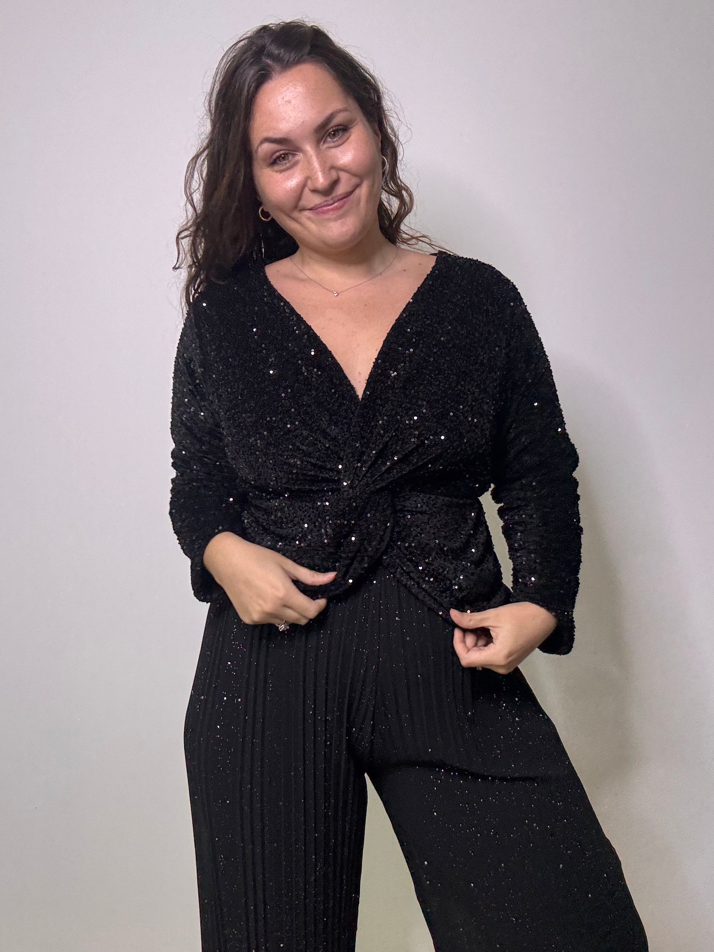 Blouse noire à sequins ELFE