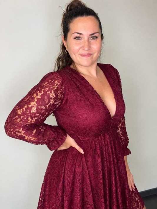 Robe bordeaux en dentelle GIU (36-42)